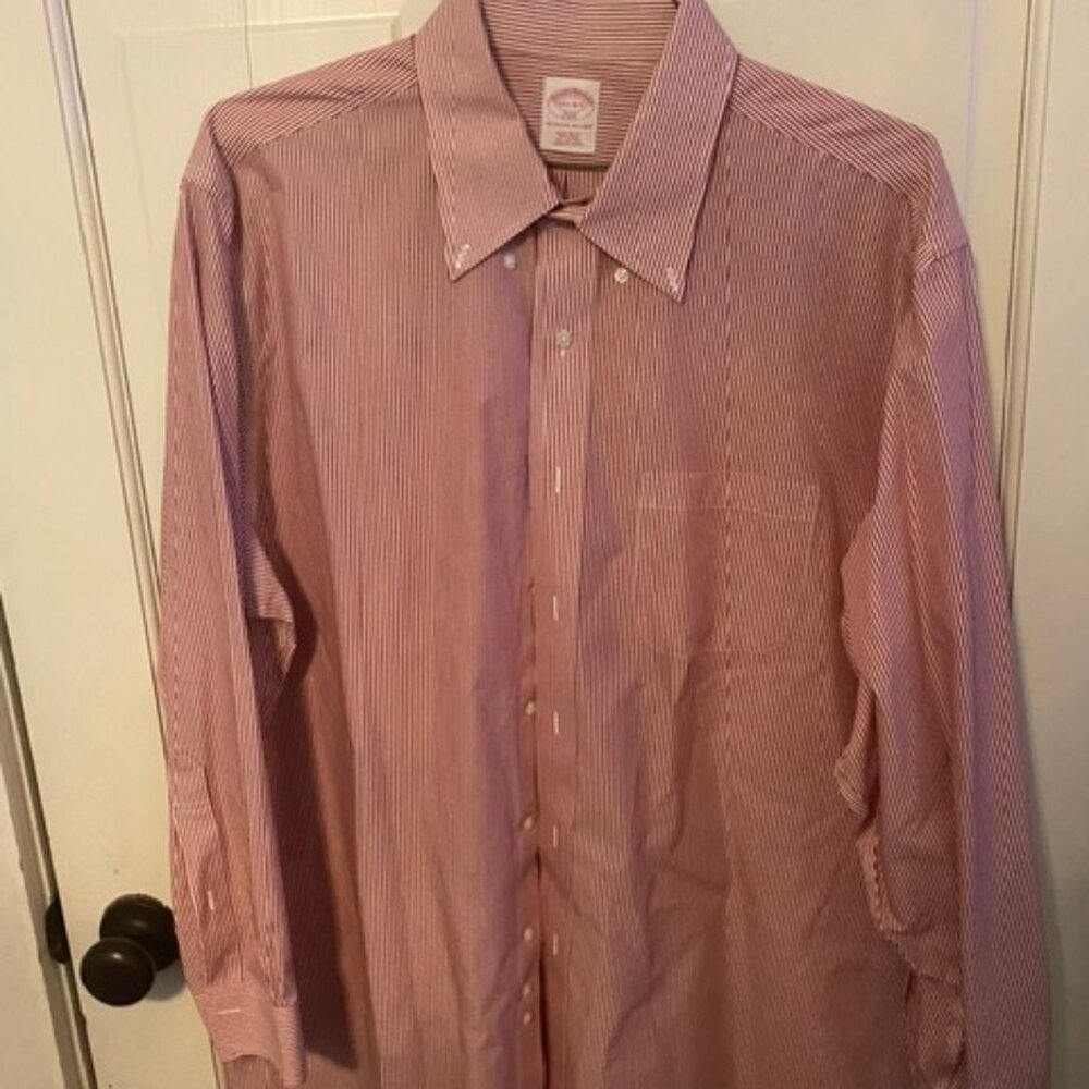 Brooks Brothers The Original Polo Shirt - Size 17.5-34/35 (XL) Red White Striped